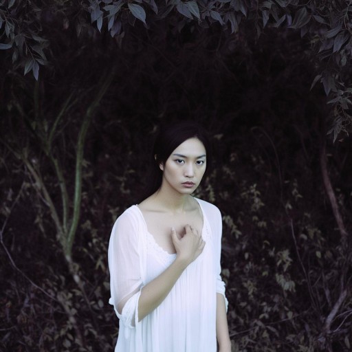 沉默中的蘇蕓：你是否也在逃避內(nèi)心的真實(shí)聲音？